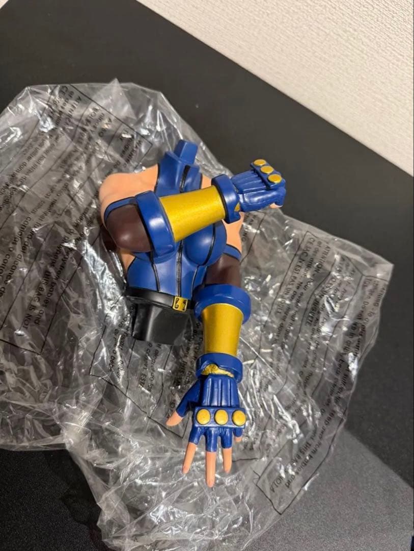 カプコン キャミィ 青 海外製 1/4 フィギュア 中古