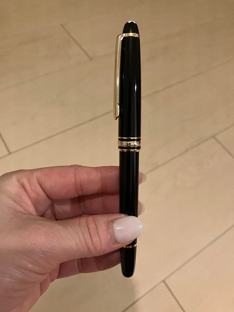 モンブランブラック ゴールドアクセント ボールペン