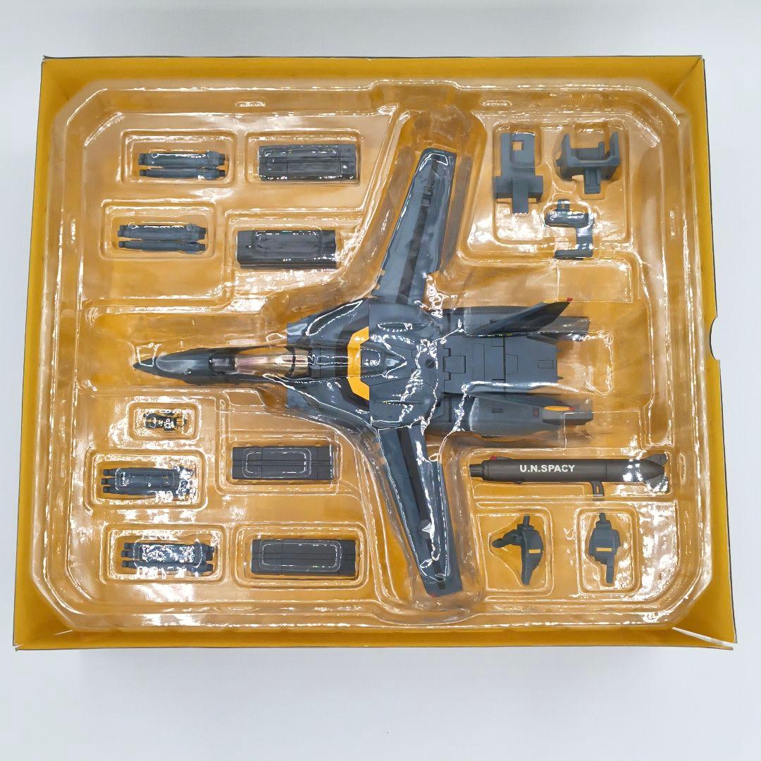 やまと 完全変形 1/6 超時空要塞マクロス VF-1S ロービジビリティー仕様