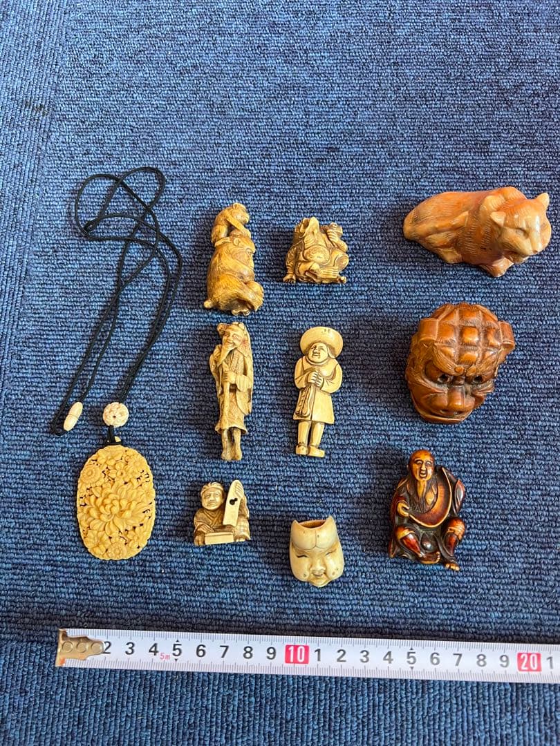 1057 根付  まとめ売り　計10点（提げ物 /緒締め /帯留め ）　時代物