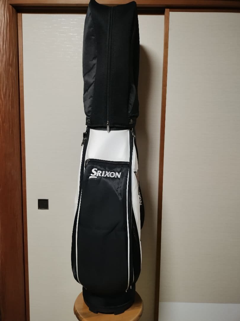 美品 SRIXON スリクソン ゴルフ キャディバッグ フードカバー付