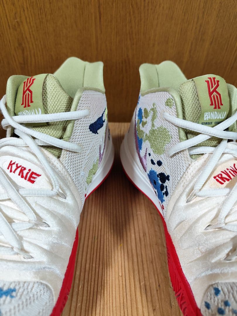NIKE × BANDULU KYRIE 5 \"Multi/Red\" カイリー5