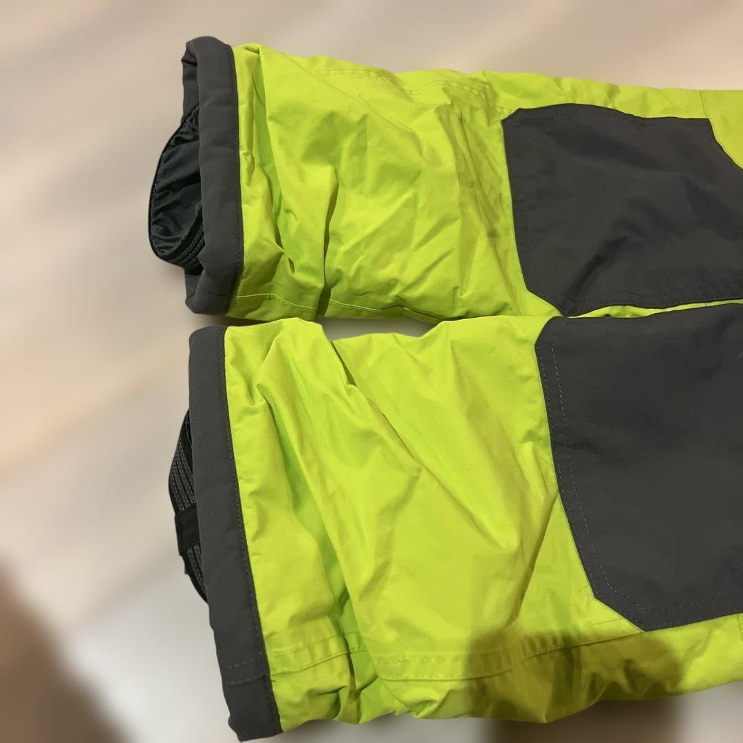 BURTON キッズスノーボードウェア 上下セット　4T 100-110cm