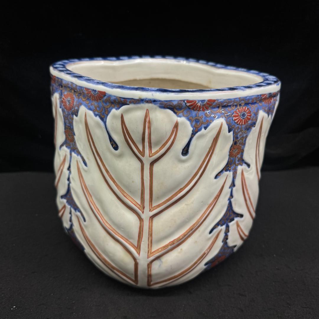 希少！！　古伊万里 火鉢　金襴手立体浮彫 染付