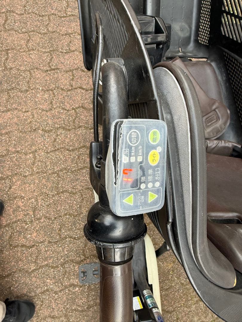 電動アシスト自転車 チャイルドシート付き 黒