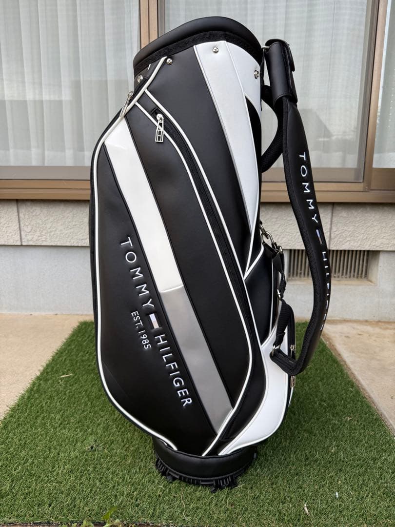 中古 美品 24年モデル トミーヒルフィガー キャディバッグ