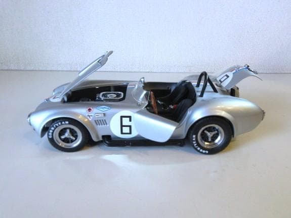 特価 京商 (1/18) コブラ 427S/C