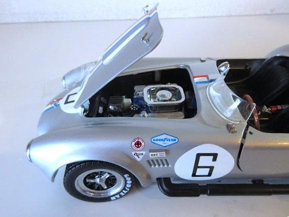 特価 京商 (1/18) コブラ 427S/C