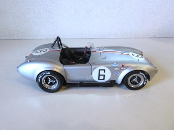 特価 京商 (1/18) コブラ 427S/C