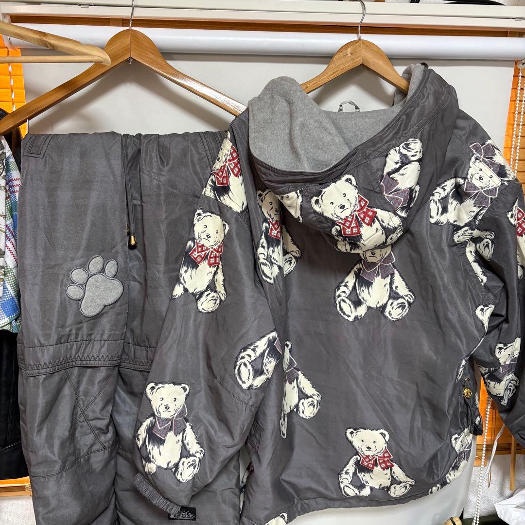 Lafont スキーウェア　アウター　くま柄　グレー　金装飾　上下セット