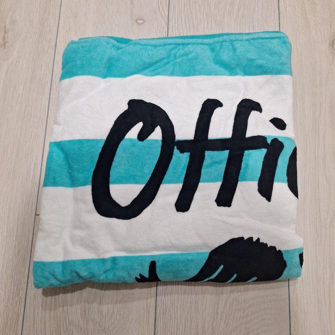 プ*オ様 【新品未使用】Official髭男dism ストライプフード付きバスタ