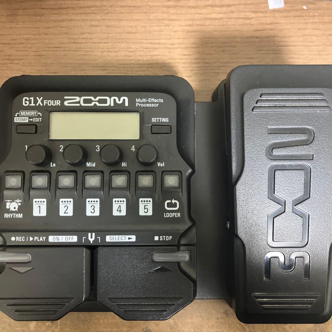 ZOOM G1X FOUR マルチエフェクター、ACアダプター付き　値下げ交渉可