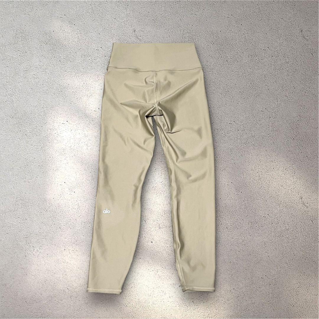 Ｍ未使用級alo yoga アロヨガ ハイウエストAirlift Legging