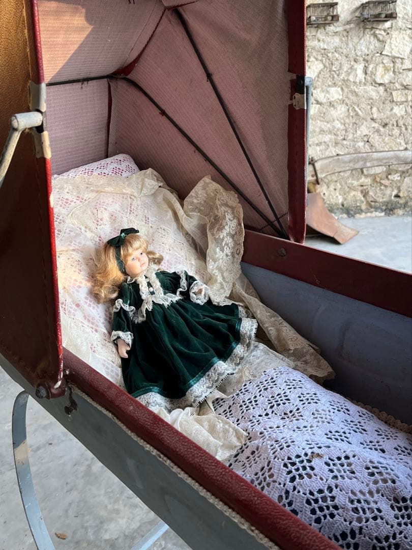 ◆フランスアンティーク陶器ビスクドール、中世ドレス、レースフリルブルーアイ金髪