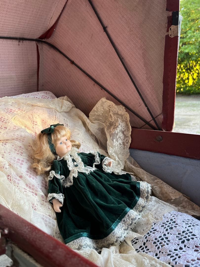 ◆フランスアンティーク陶器ビスクドール、中世ドレス、レースフリルブルーアイ金髪