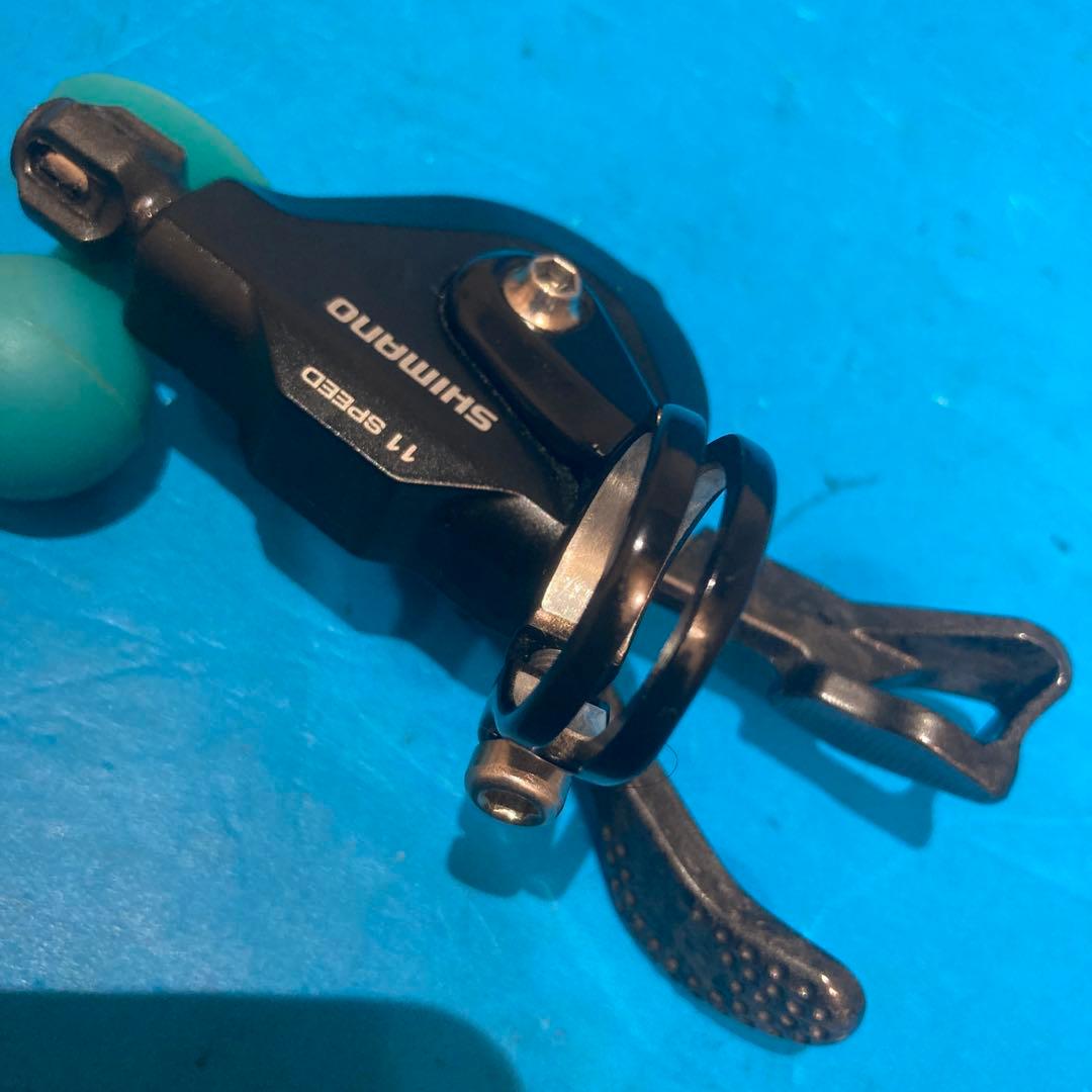 ❌★美品 105グレード SL-RS700 シフトレバー 右リア変速側のみ11s