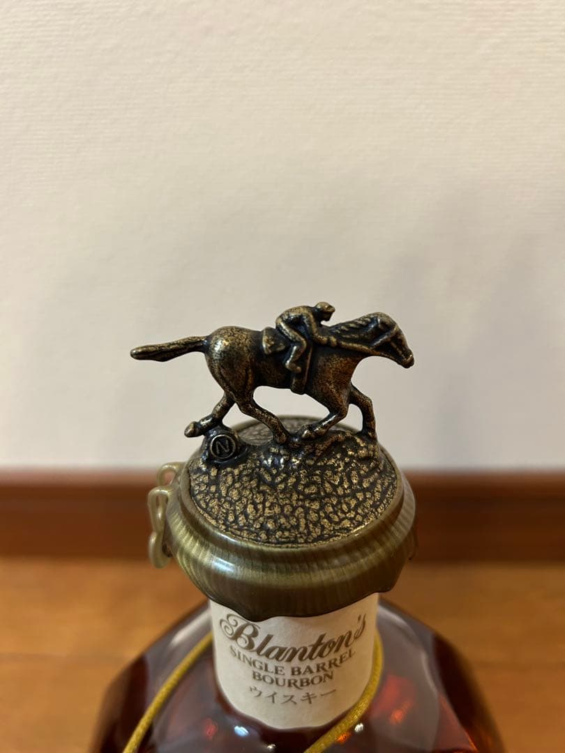 Blanton's シングルバレルバーボン