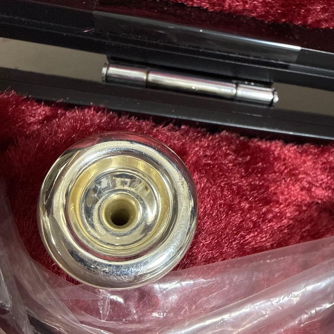 YAMAHA YTR1335トランペット マウスピース付き