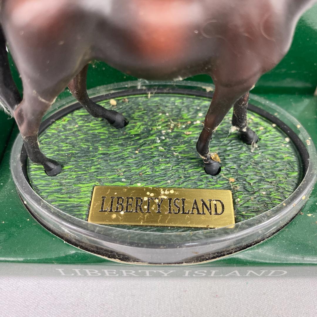 ★JRA ホースフィギュア ソダシ コントレイル アーモンドアイ 計9体