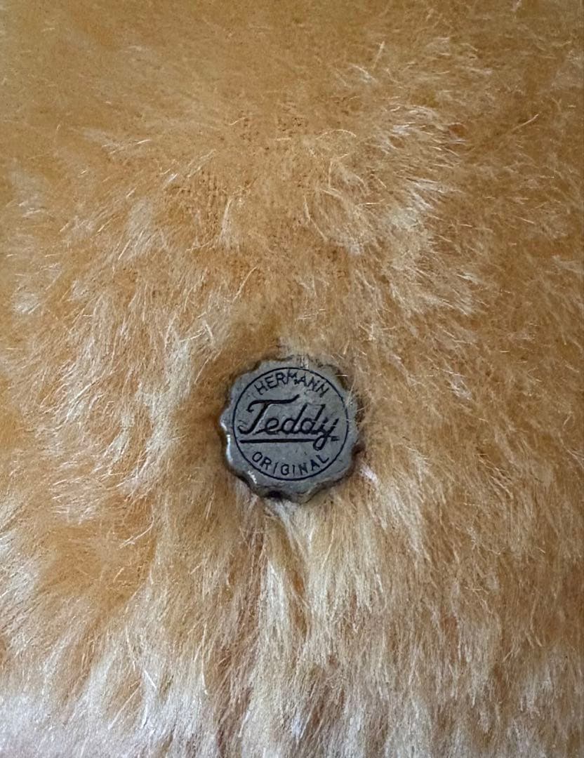 ウィニー・ザ・プー テディベア　ハーマン社製　世界限定2001体