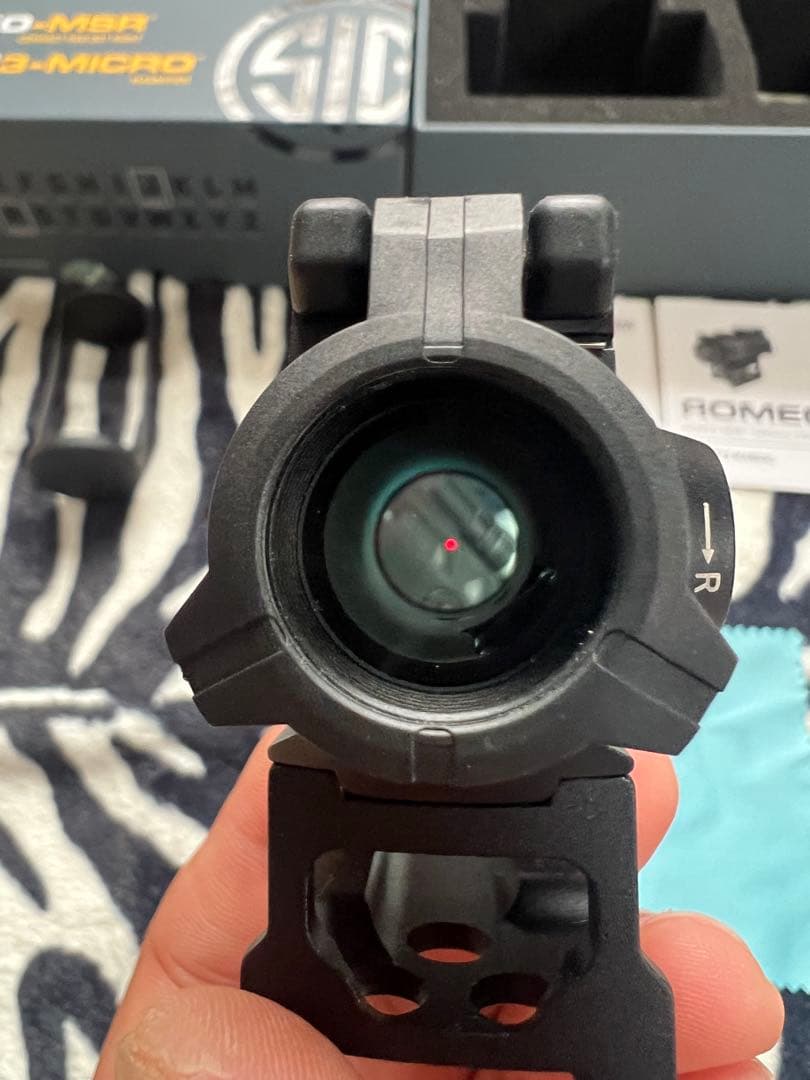 実物ほぼ未使用品SIG SAUER ダットサイト+マグニファイア