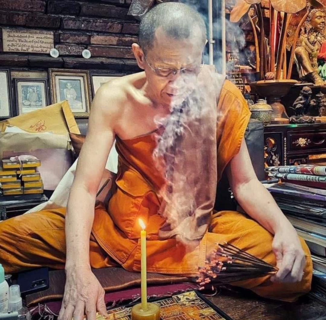 神聖ジャトゥカムラマテープ　月を巡る奇跡モデルB　美しいお守り　ネックレス組み