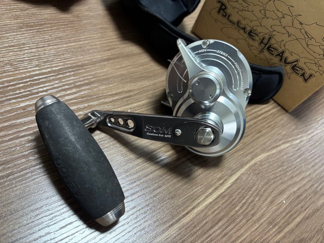 スタジオオーシャンマークブルーヘブンHI-R LB(17)AE85ベイトリール