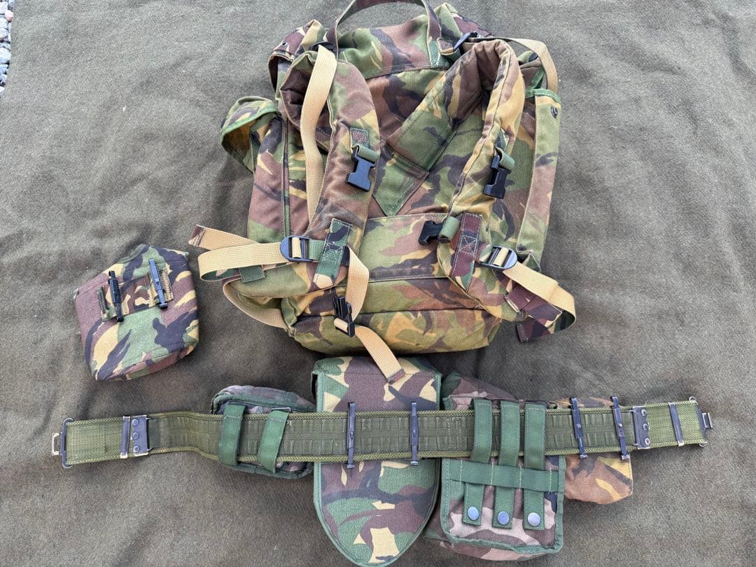 オランダ軍　バックパック　ベルトキットセット