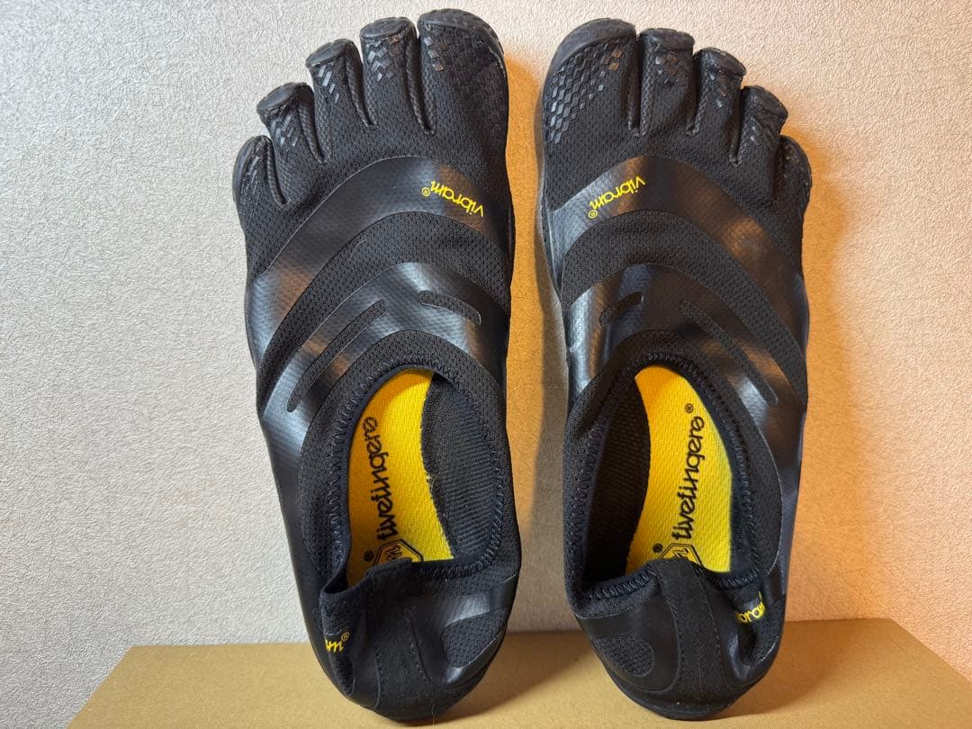 Vibram 五本指シューズ ブラック