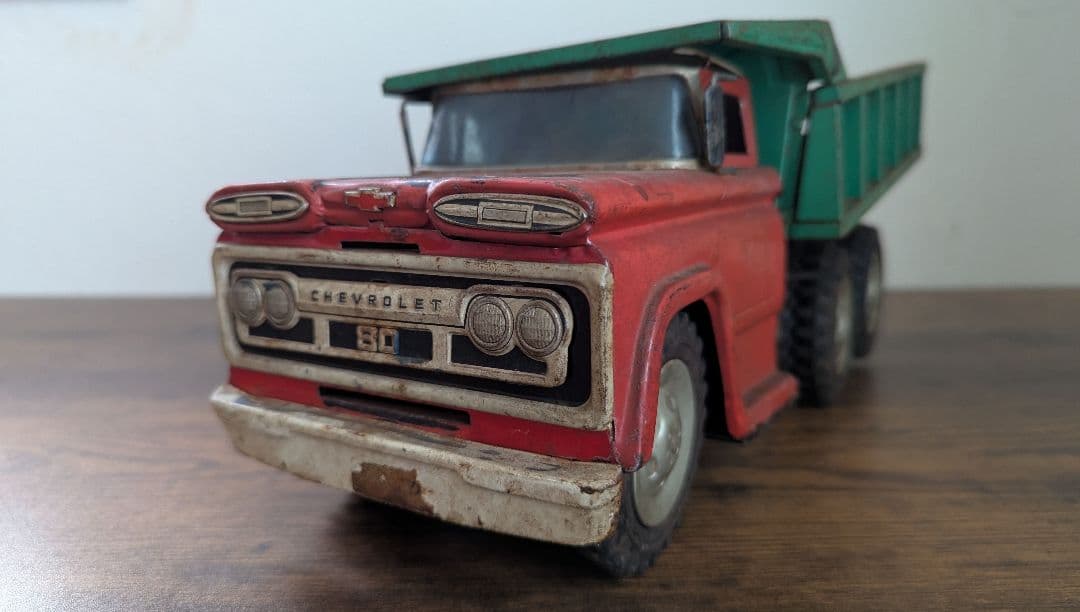 【昭和レトロ】ブリキのおもちゃ/Chevrolet 80 ダンプトラック 赤/緑