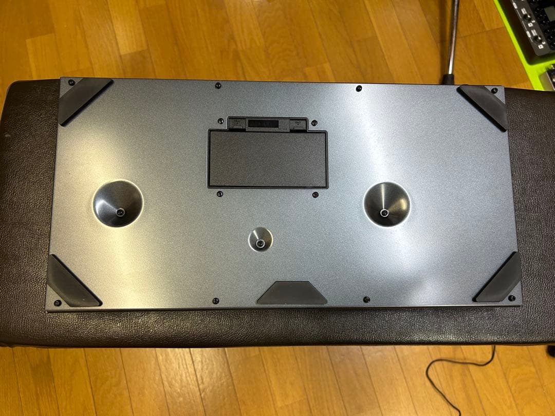 じゅんにつき他者購入不可！ BOSSマルチエフェクターME80一式セット！