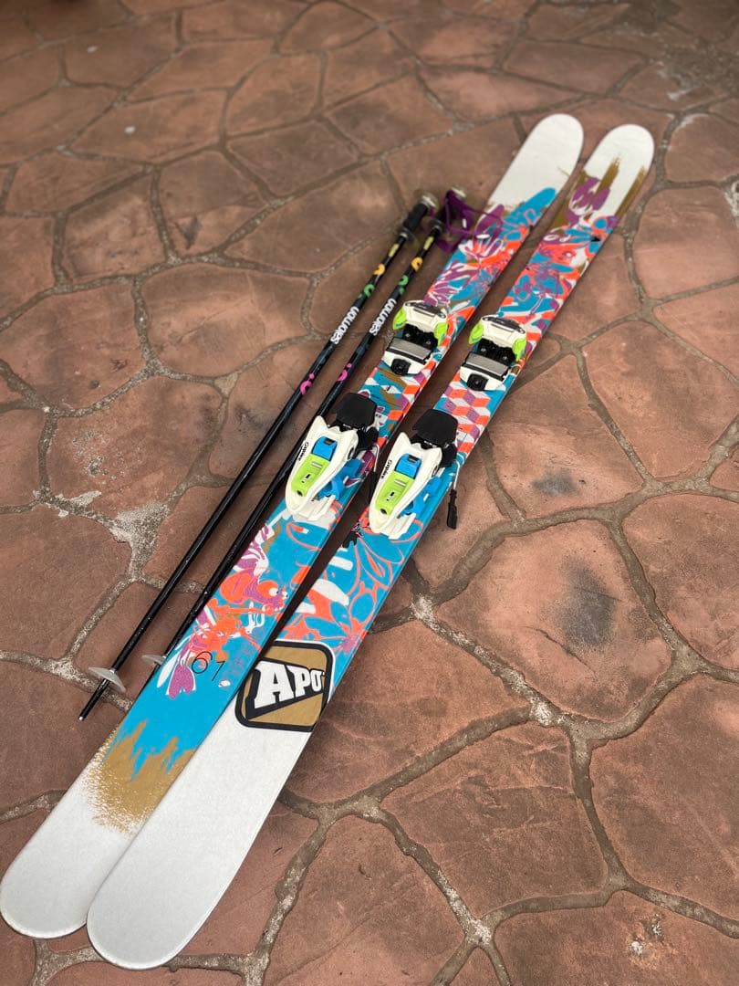 スキー板　ビンディングつき