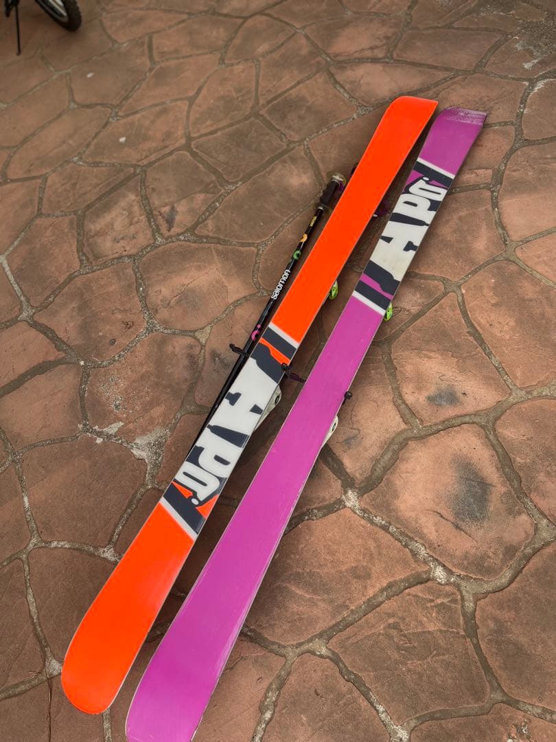 スキー板　ビンディングつき