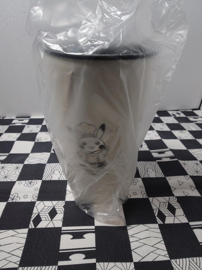 ポケモンカフェ　ピカチュウ　タンブラーとコースター（3枚）セット