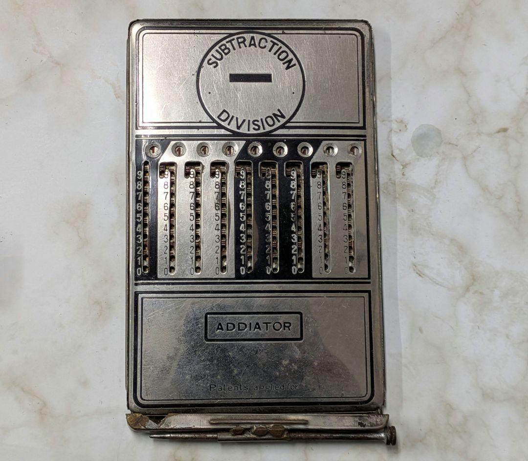 アンティーク 手動計算機 ADDIATOR 四則演算対応