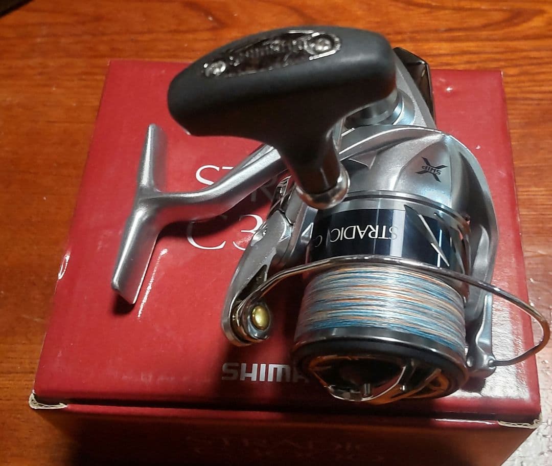 SHIMANO　ストラディックC3000　15　リール　 中古品　箱付き