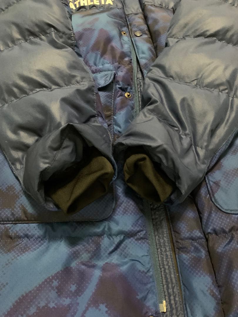 美品　ATHLETA ネイビー迷彩 ベンチコート　160