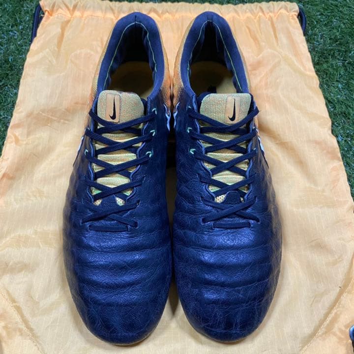 サッカースパイク ナイキ ティエンポ レジェンド Ⅶ HG