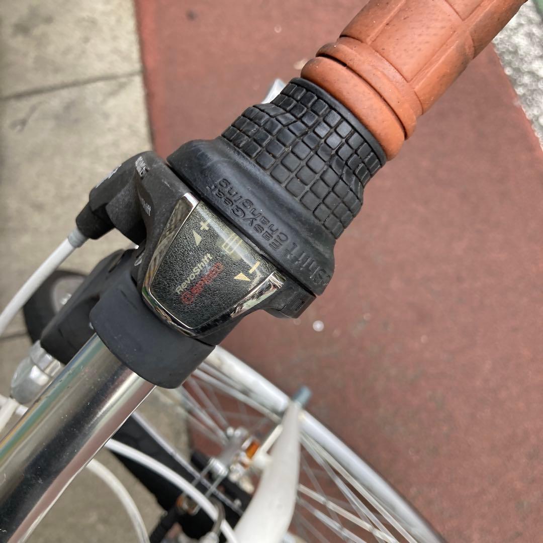 クロスバイク ホワイト 6段変速　取りに来る方限定