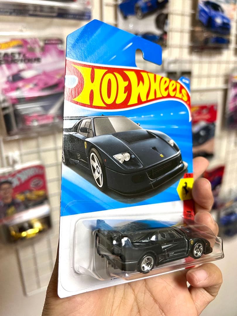 ホットウィール　フェラーリ・F40 　 スーパートレジャーハント 2台セット