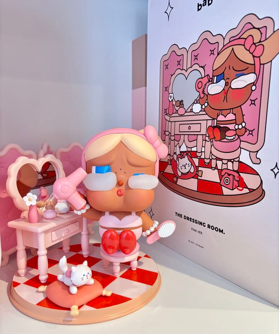 K*N様 POPMART crybaby THE DRESSING ROOM