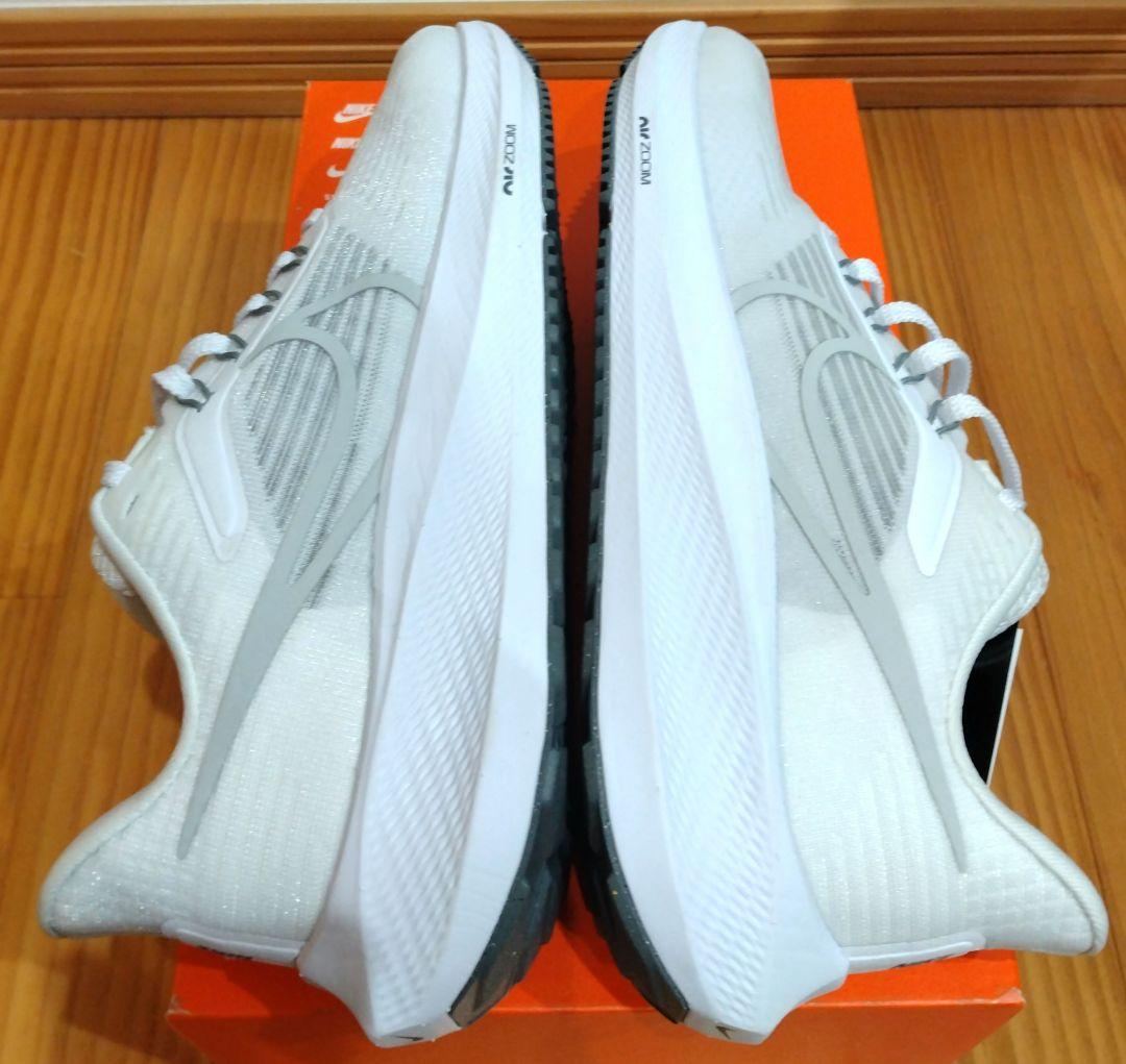 【新品未使用】NIKE ナイキ エア ズーム ペガサス 39 26.5cm