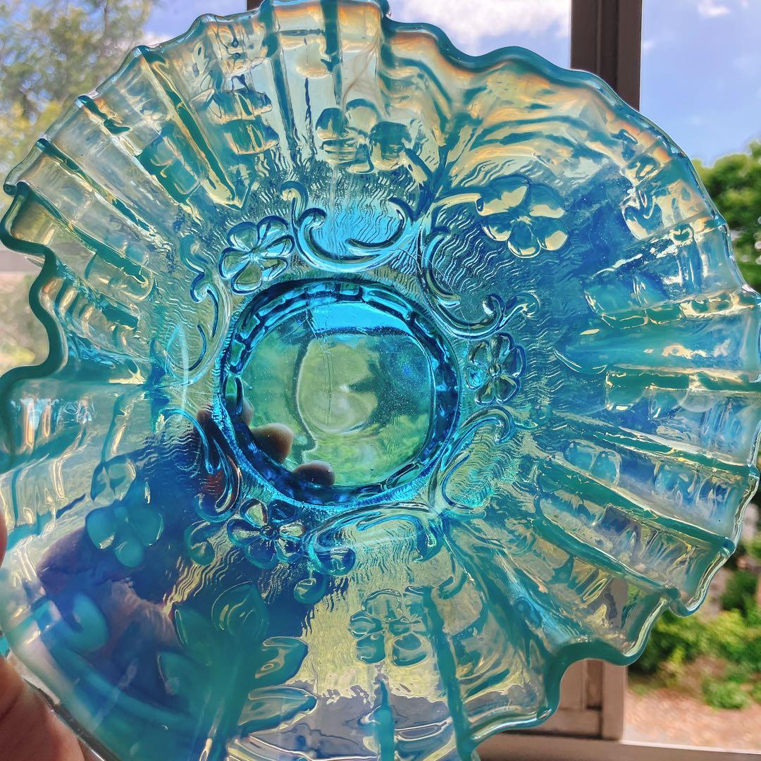 美品 ボーモント・フェントン社 ブルーオパルセント ウランガラス フリル ボウル