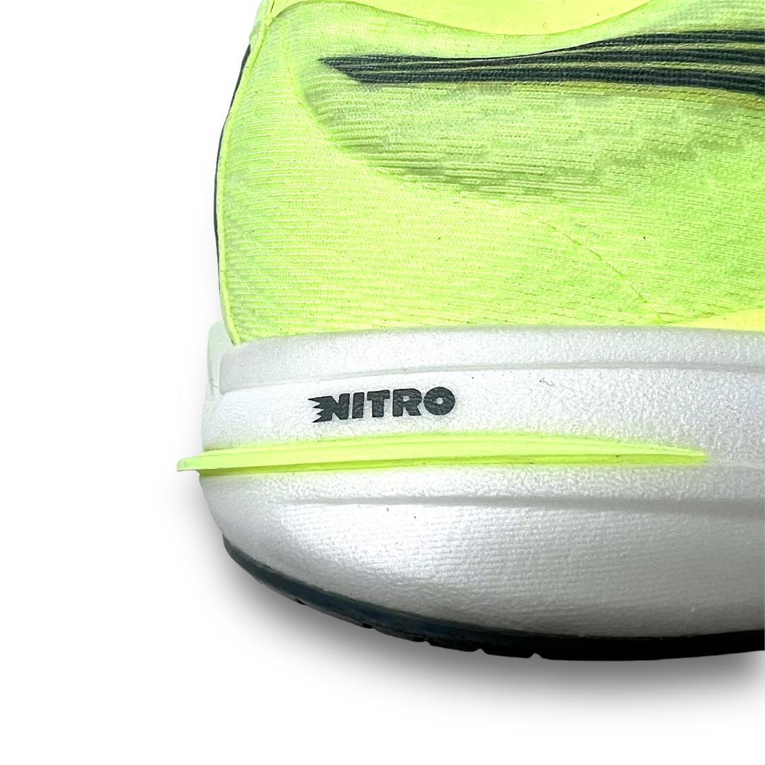 28.5cm プーマ ディヴィエイトニトロ ランニングシューズ イエロー系