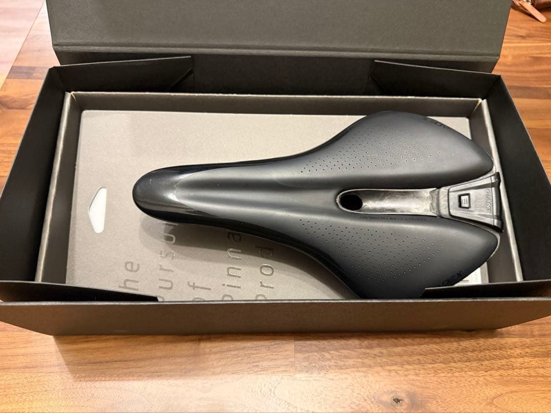 CADEX BOOST 超軽量カーボンサドル