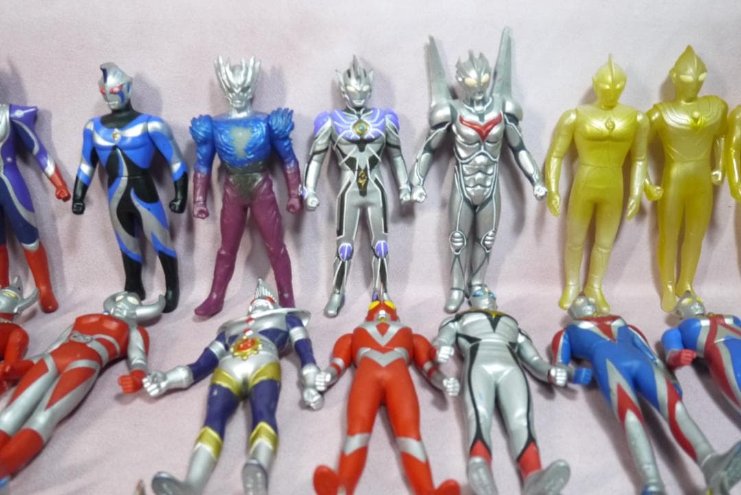 ウルトラヒーローシリーズ　800サイズ　500サイズ　ソフビ81体