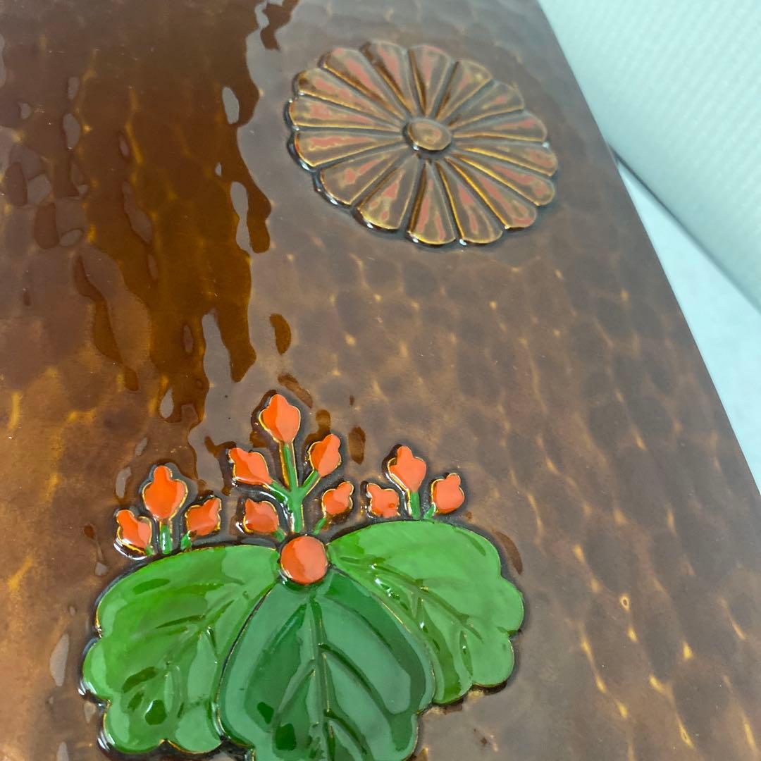 木製茶箱　菊桐彫模様色付き　未使用