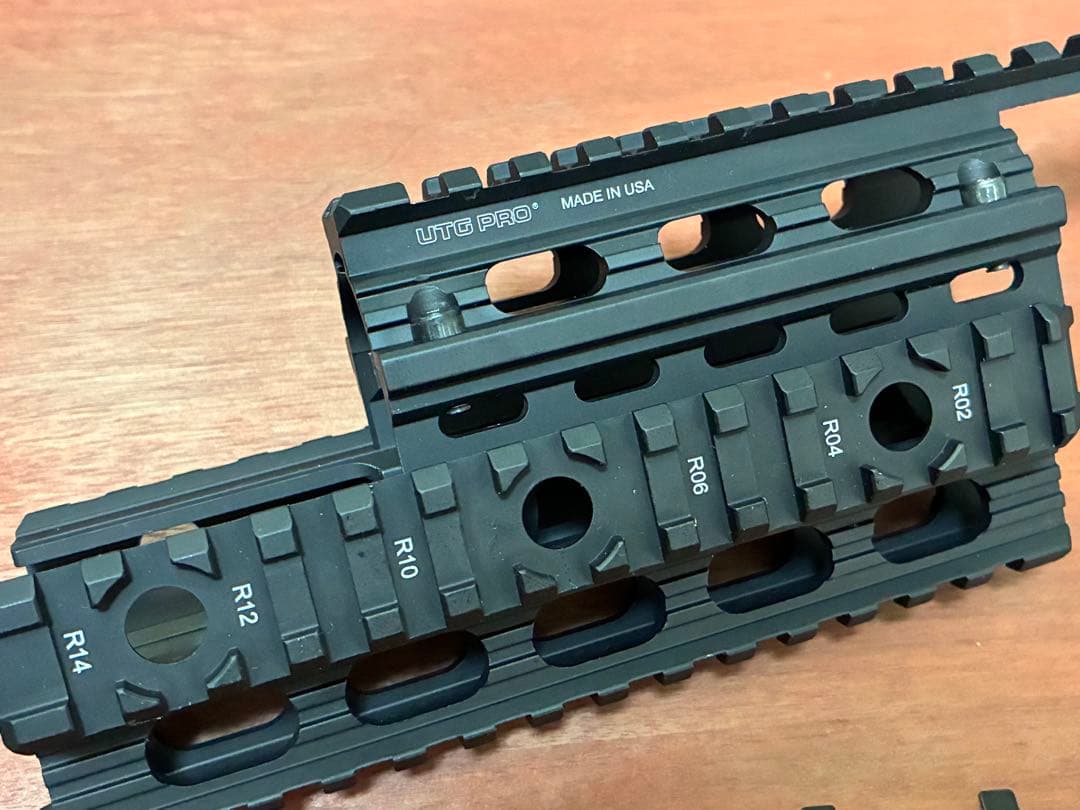 LEAPERS リーパーズ　UTG AK クアッドハンドガード 実物