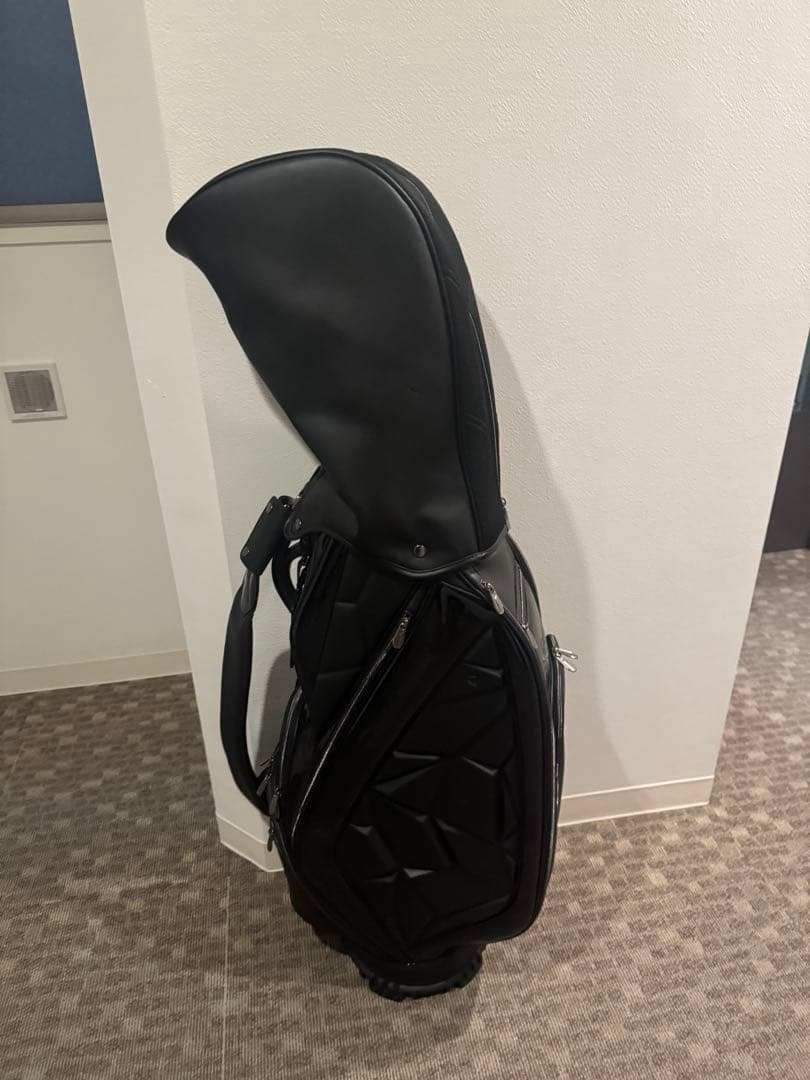 美品　テーラーメイド　キャディバッグ　プレミアムモダン TJ079
