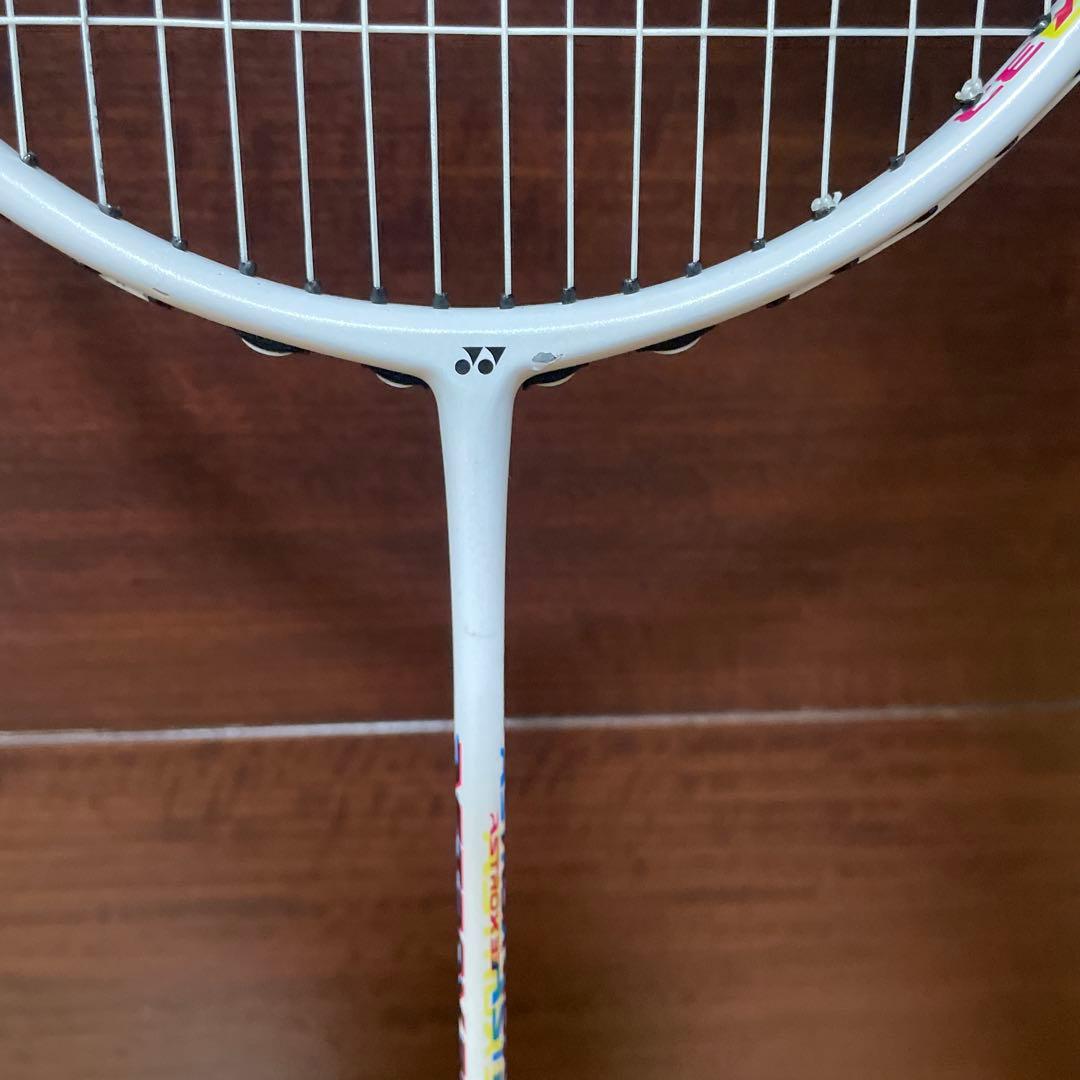 ASTROX 33バドミントンラケット